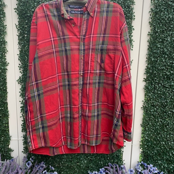 VTG Y2K Nautica Red and Green Plaid Casual Button Down Flannel Shirt^^ - Picture 1 of 7